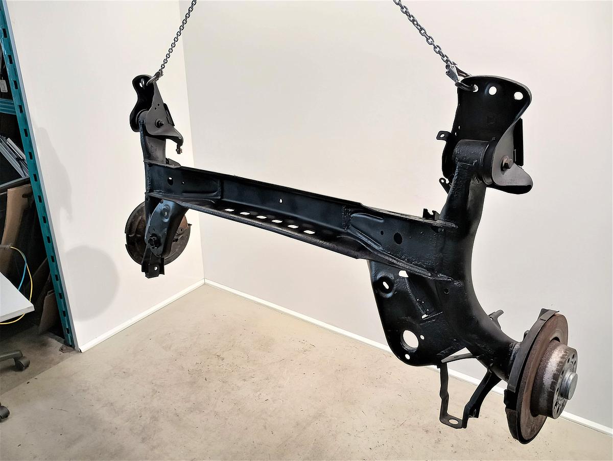 VW Golf VII Variant orig Hinterachse 1598ccm TDI 81KW 5Q0501049AF Bj 2015 VW Golf VII Variant orig Hinterachse 1598ccm TDI 81KW 5Q0501049AF Bj 2015